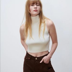 New: Zara Sleevless Knit Top